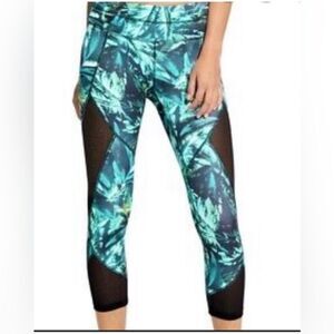 Athleta Napoli mesh sonar capri workout activewear athleisure. Sz small
